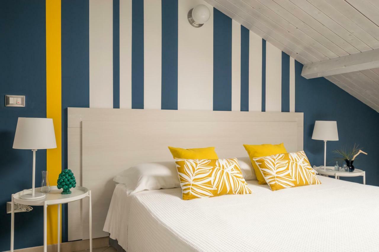 Civico 64 Bed & Breakfast In Mansarda Palmi Exteriér fotografie