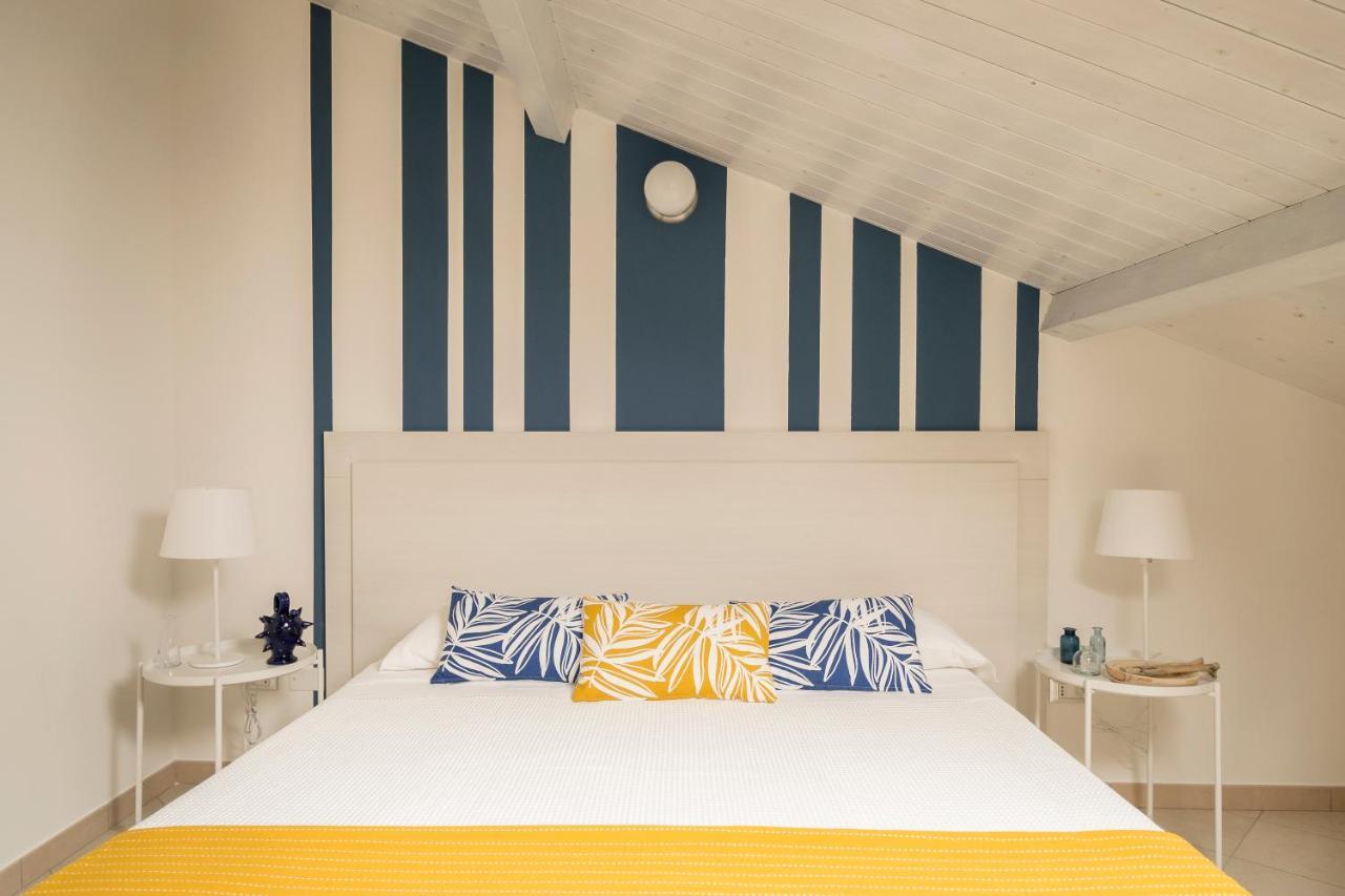 Civico 64 Bed & Breakfast In Mansarda Palmi Exteriér fotografie